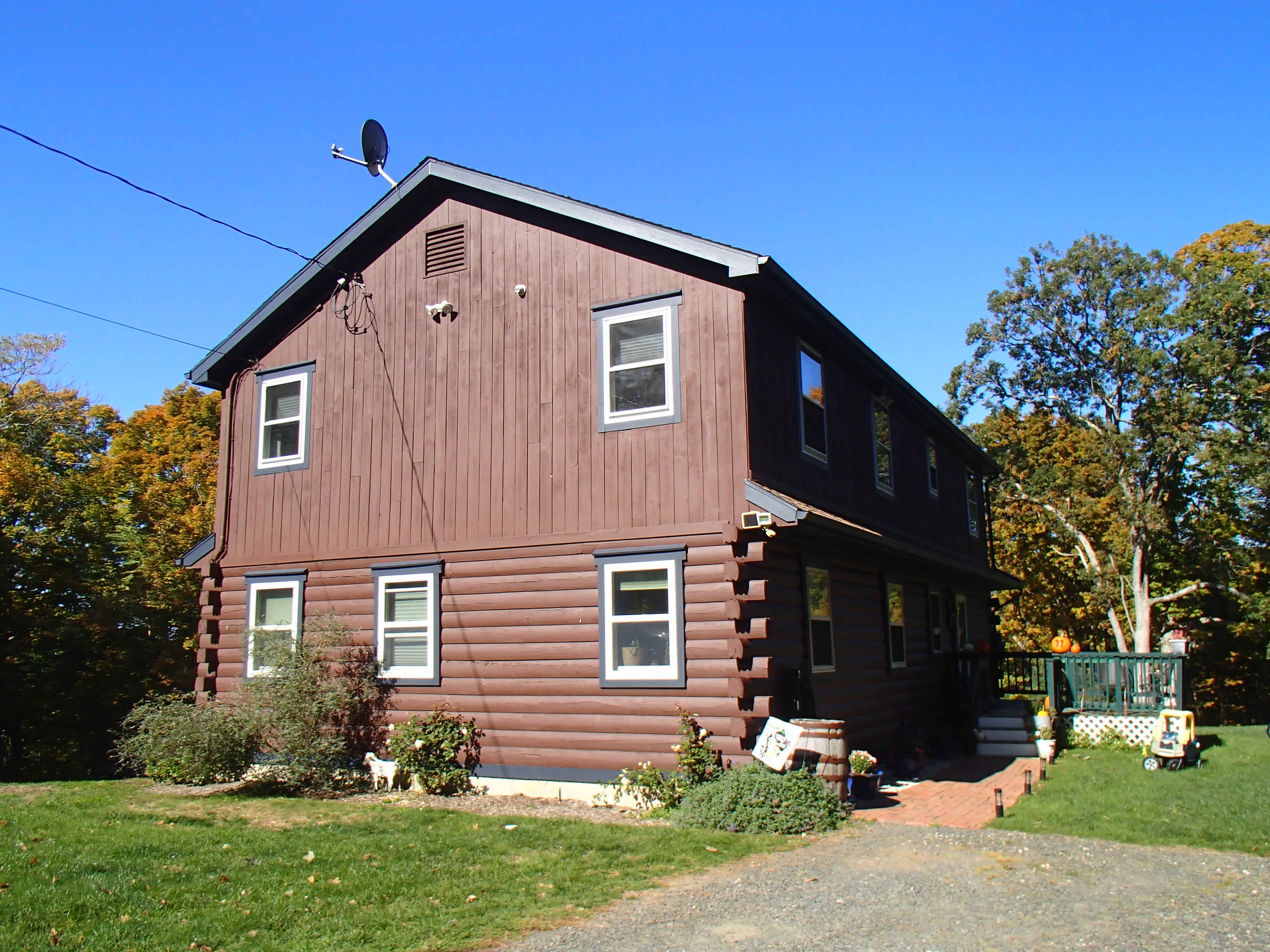 Building photograph for 44 STUART RD EAST